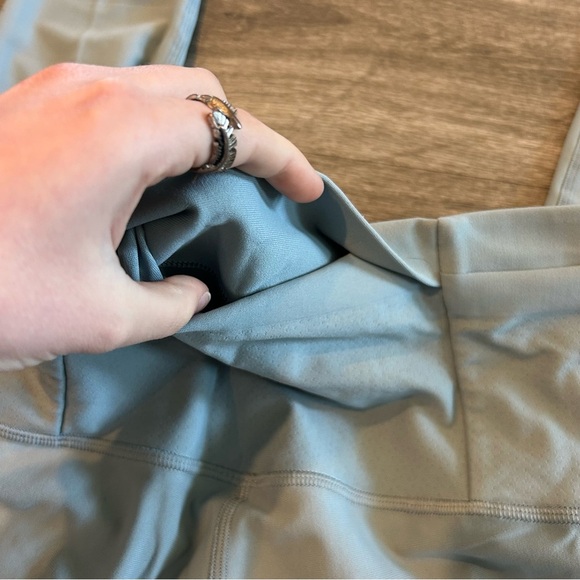 Lululemon Zoned In High Rise Tight 27’ Light Blue Full Length Leggings Size 6 - Picture 6 of 10